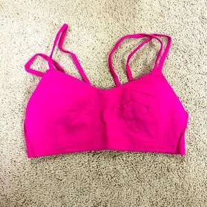 Lululemon Like a Cloud bra in Hot Pink, Size 8